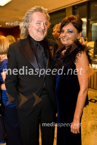 Igor Bavčer, oblikovalec s soprogoVeliki rotarijski ples 2009