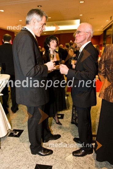 ... in Milan Matos, predsednik uprave Mladinska knjiga Založba (MKZ)Veliki rotarijski ples 2009