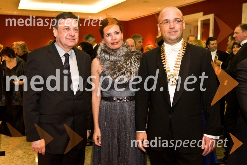 Zoran Jankovič, župan Ljubljane in Aleš Jenčič, predsednik Rotary kluba Ljubljana s soprogoVeliki rotarijski ples 2009