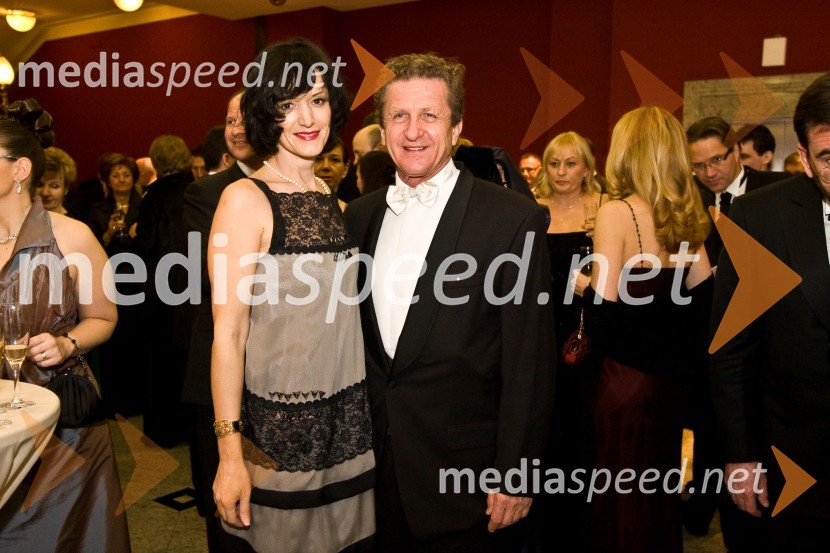 ..., guverner Rotary kluba Ljubljana Barje s soprogoVeliki rotarijski ples 2009