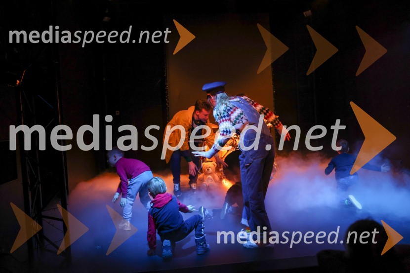  Lucija Harum, igralka, pevkaMala Eli, premiera predstave za najmlajše v SLG Celje