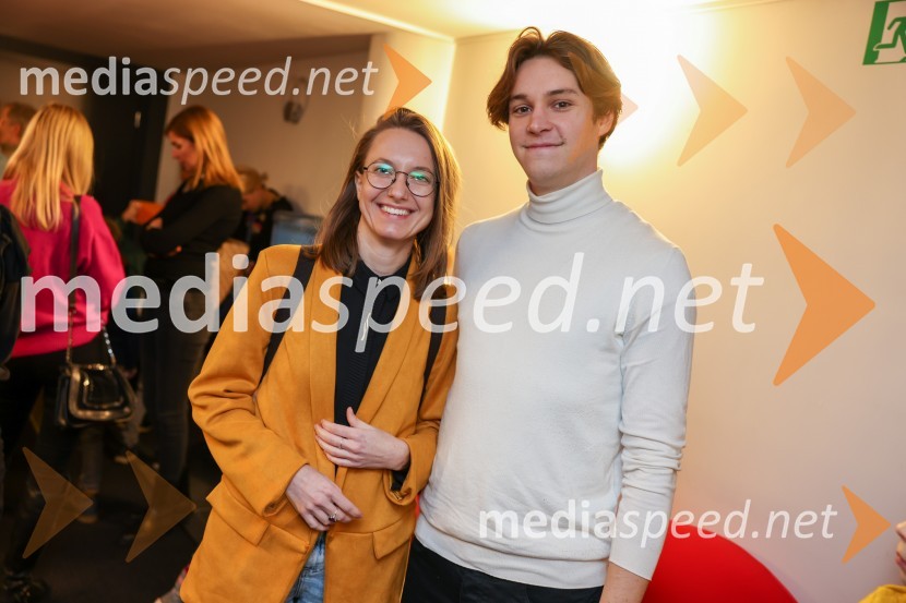  Živa Čebulj, prevajalka in lektorica;  Martin Vogrin, glasbenikMala Eli, premiera predstave za najmlajše v SLG Celje