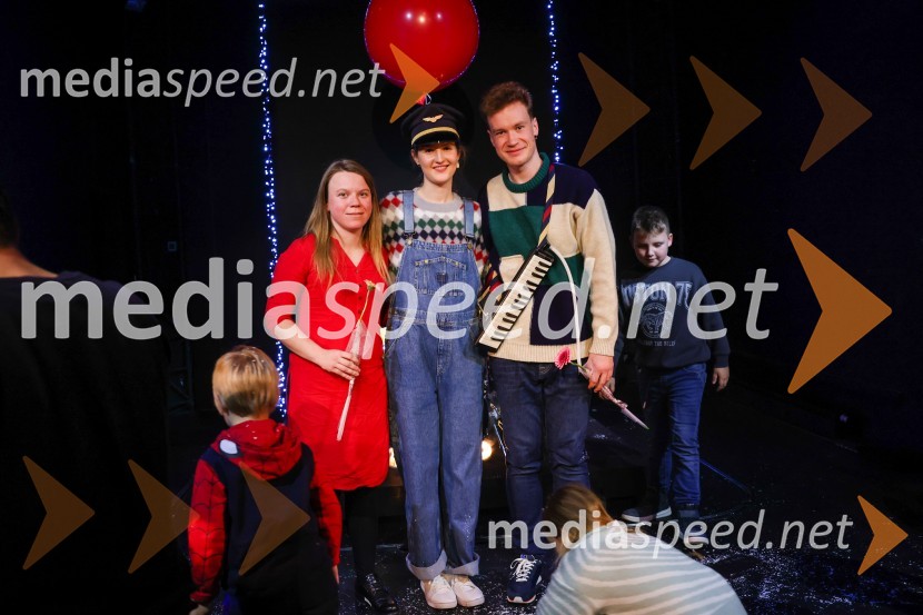  Mateja Kokol, režiserka;  Lucija Harum, igralka, pevka;  Žan Brelih Hatunić, igralecMala Eli, premiera predstave za najmlajše v SLG Celje