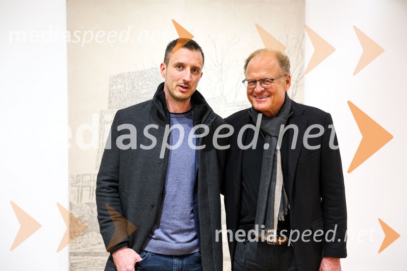  ... ;  Janez  Škrabec, direktor Riko d.o.o.Odprtje razstave Neznosna lahkost bivanja v Galeriji Miklova hiša