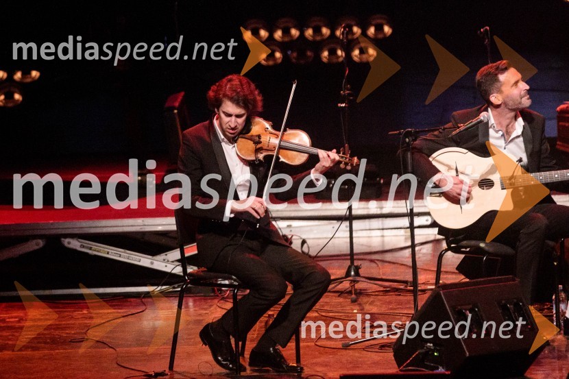  Matija Krečič, violinist in skadatelj, Momento Cigano;  Teo Collori, glasbenik, Momento CiganoVlado Kreslin: Vse se da, tradicionalni koncert v Cankarjevem domu