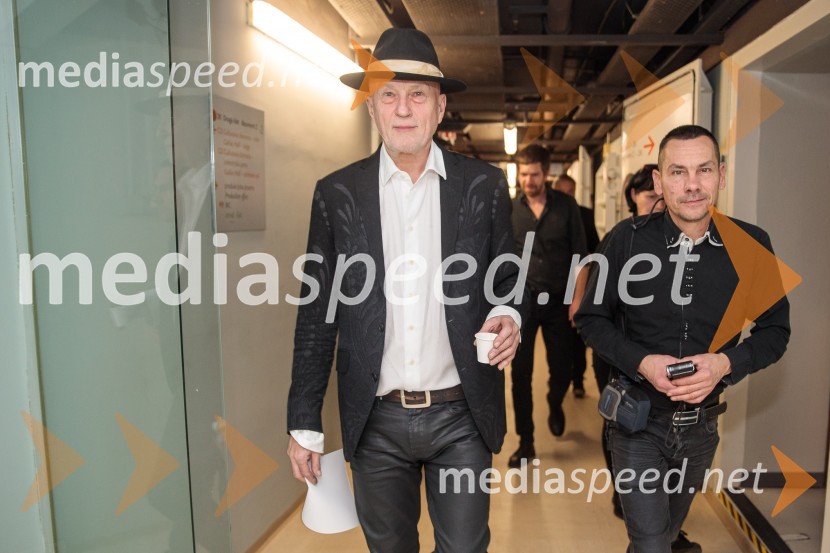  Vlado Kreslin, glasbenik;  ... Vlado Kreslin: Vse se da, tradicionalni koncert v Cankarjevem domu