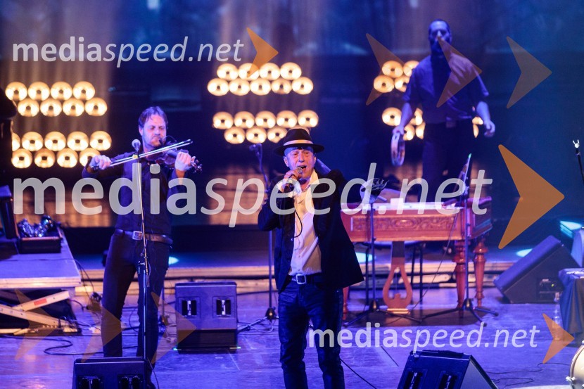  Samo Budna, glasbenik;  Vlado Kreslin, glasbenikVlado Kreslin: Vse se da, tradicionalni koncert v Cankarjevem domu