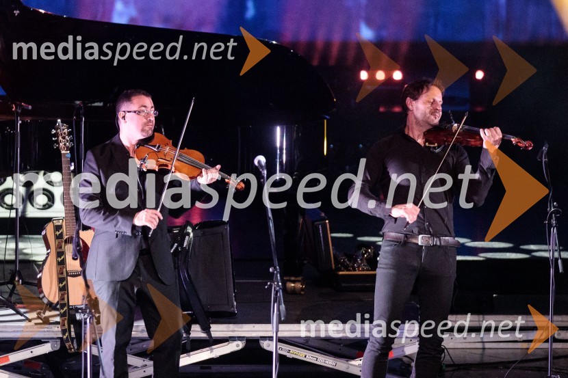  Iztok Cergol, glasbenik;  Samo Budna, glasbenikVlado Kreslin: Vse se da, tradicionalni koncert v Cankarjevem domu