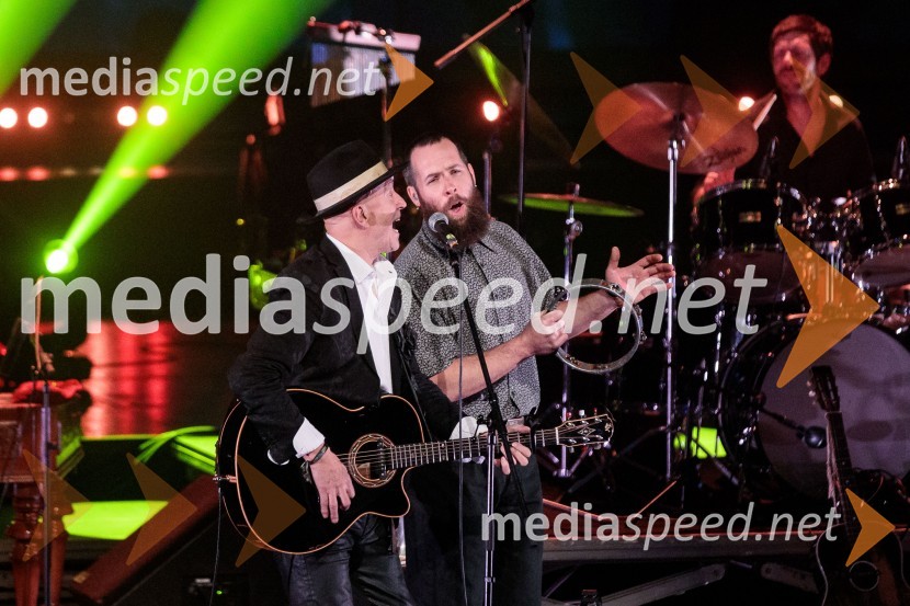  Vlado Kreslin, glasbenik;  Luka Ovsec, tolkalaVlado Kreslin: Vse se da, tradicionalni koncert v Cankarjevem domu