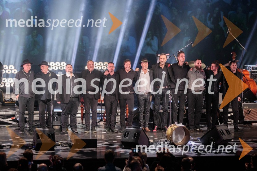  ... ;  ... ;  ... ;  Miša Mileta Grujić, pianist;  Iztok Cergol, glasbenik;  Samo Budna, glasbenik;  Vlado Kreslin, glasbenik;  ... ;  Matej Sušnik, King Foo, basist;  ... ;  Gašper Peršl, glasbenik;  ... Vlado Kreslin: Vse se da, tradicionalni koncert v Cankarjevem domu