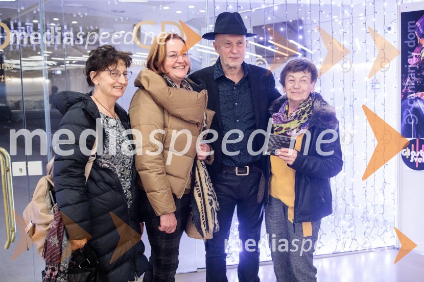  ... ;  ... ;  Vlado Kreslin, glasbenik;  ... Vlado Kreslin: Vse se da, tradicionalni koncert v Cankarjevem domu