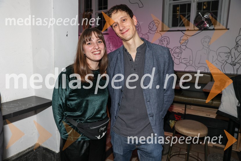  Mojca Madon, režiserka;  Jurij Drevenšek, igralecžbam!, premiera drame, Slovensko mladinsko gledališče