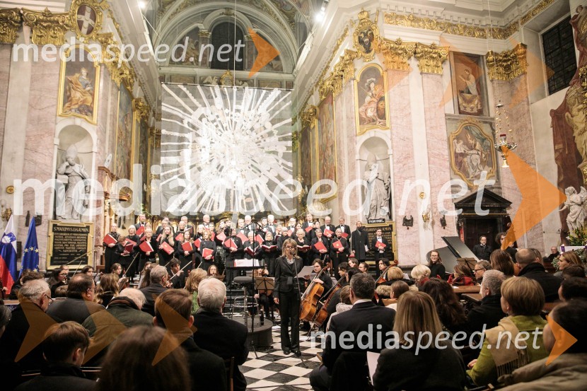 Barbara Uranjek, direktorica, Britansko-slovenska gospodarska zbornicaSlavnostni božični koncert Slovenskega in Britanskega parlamentarnega zbora