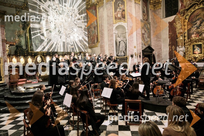 Parlamentarni pevski zbor KvorumSlavnostni božični koncert Slovenskega in Britanskega parlamentarnega zbora