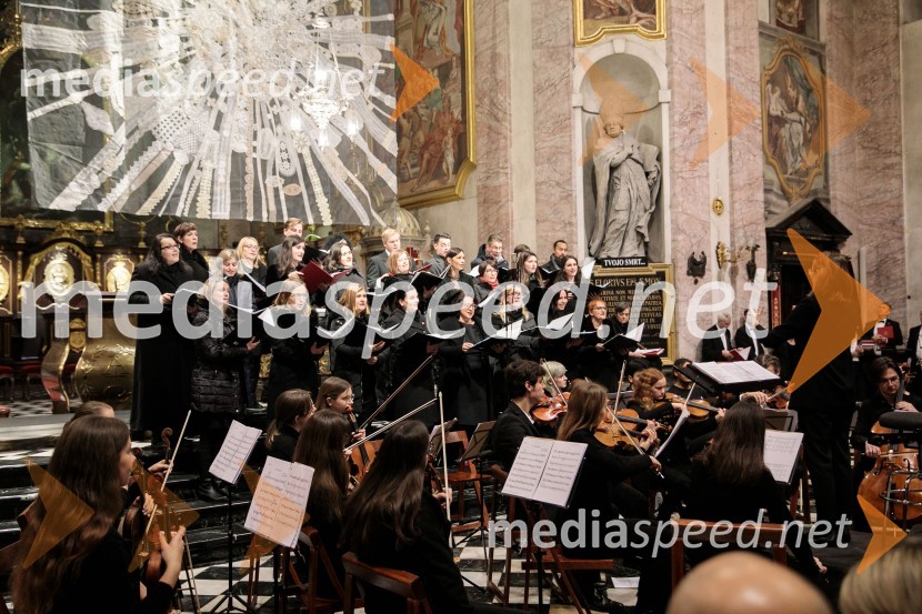 Parlamentarni pevski zbor KvorumSlavnostni božični koncert Slovenskega in Britanskega parlamentarnega zbora