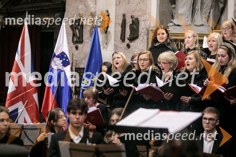 Parlamentarni pevski zbor KvorumSlavnostni božični koncert Slovenskega in Britanskega parlamentarnega zbora