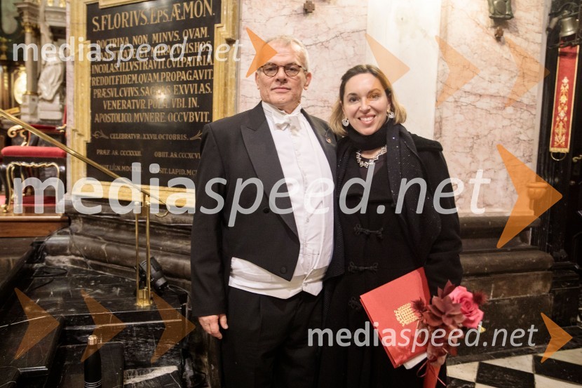  Simon Over, dirigent;  ... Slavnostni božični koncert Slovenskega in Britanskega parlamentarnega zbora