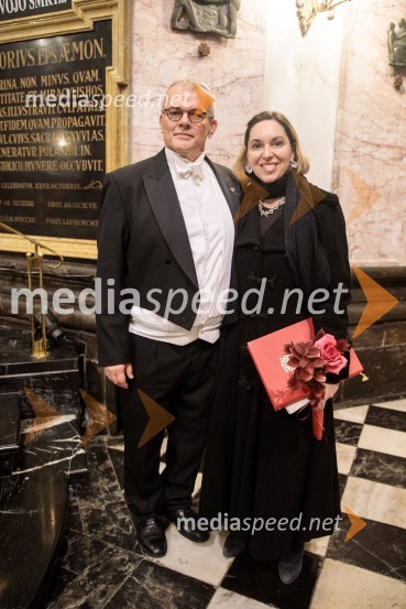  Simon Over, dirigent;  ... Slavnostni božični koncert Slovenskega in Britanskega parlamentarnega zbora