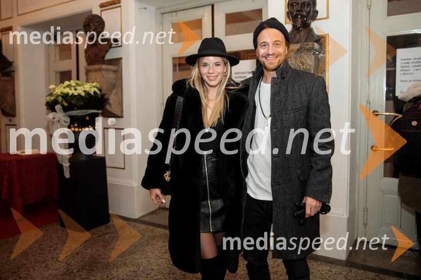  Eva Pavli, pevka;  ... Mojih 5 minut je danes, dobrodelni koncert za Sklad Jerneja Šugmana