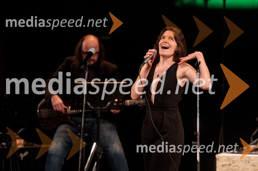  Urša Kavčič, igralkaMojih 5 minut je danes, dobrodelni koncert za Sklad Jerneja Šugmana