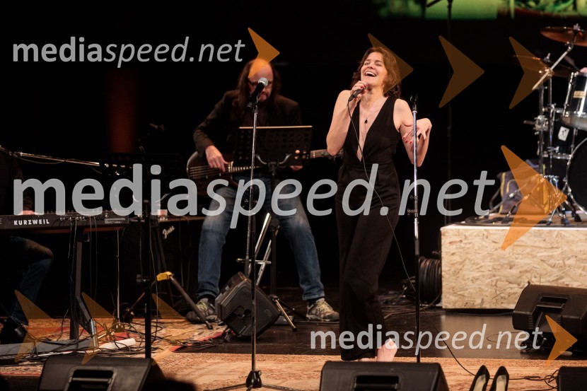  Urša Kavčič, igralkaMojih 5 minut je danes, dobrodelni koncert za Sklad Jerneja Šugmana