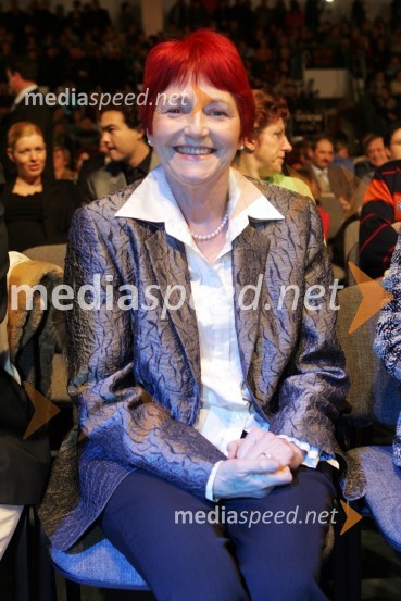 Mojca Senčar, Slovenka leta 2005 in predsednica Slovenskega združenja za boj proti raku dojkRazglasitev Slovenca leta 2005 Nedeljskega dnevnika