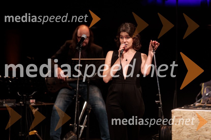  Urša Kavčič, igralkaMojih 5 minut je danes, dobrodelni koncert za Sklad Jerneja Šugmana