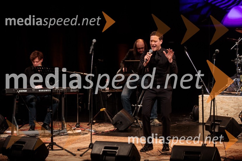  Klemen Slakonja, igralec, komik in TV voditeljMojih 5 minut je danes, dobrodelni koncert za Sklad Jerneja Šugmana