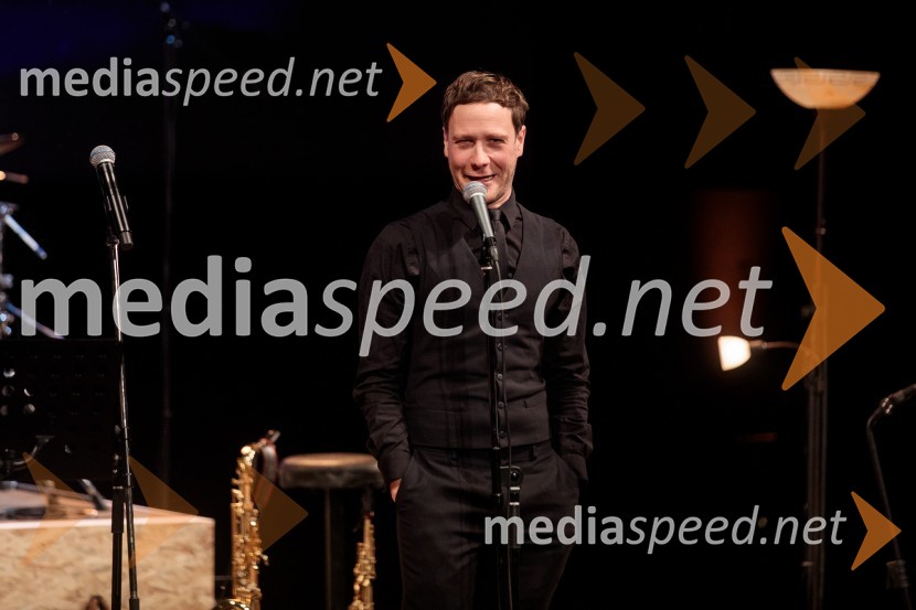  Klemen Slakonja, igralec, komik in TV voditeljMojih 5 minut je danes, dobrodelni koncert za Sklad Jerneja Šugmana