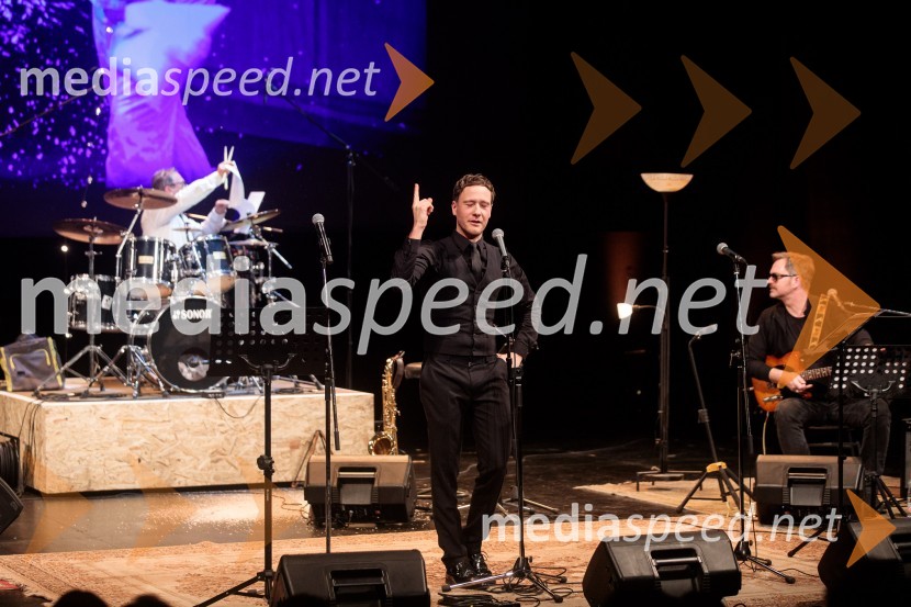  Klemen Slakonja, igralec, komik in TV voditeljMojih 5 minut je danes, dobrodelni koncert za Sklad Jerneja Šugmana