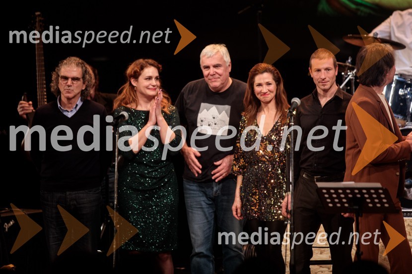  Aljoša Kosor, skupina Bossa de novo;  Aleksandra Ilijevski, pevka, skupina Pliš;  Zoran Predin, glasbenik;  Sabina  Kogovšek, igralka;  ... ;  Robert Pešut - Magnifico, glasbenikMojih 5 minut je danes, dobrodelni koncert za Sklad Jerneja Šugmana