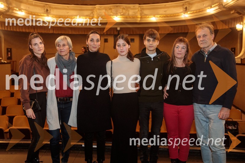  ... ;  ... ;  Andreja Šugman, SiTi Teater;  Sofija Šugman;  Jaša Šugman;  ... ;  ... Mojih 5 minut je danes, dobrodelni koncert za Sklad Jerneja Šugmana