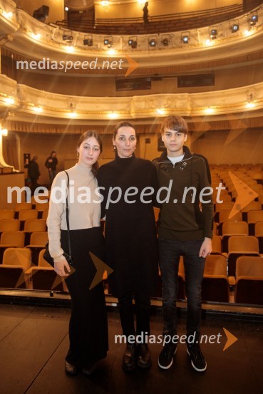  Sofija Šugman;  Andreja Šugman, SiTi Teater;  Jaša ŠugmanMojih 5 minut je danes, dobrodelni koncert za Sklad Jerneja Šugmana