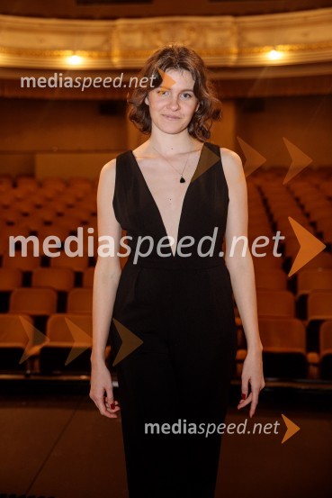  Urša Kavčič, igralkaMojih 5 minut je danes, dobrodelni koncert za Sklad Jerneja Šugmana