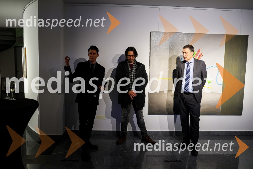 dr. Jure Vuga, umetnostni zgodovinar;  Robert Lozar, slikar;  Matija Šenk, član uprave, GeneraliOdprtje razstave Roberta Lozarja v Generali galeriji