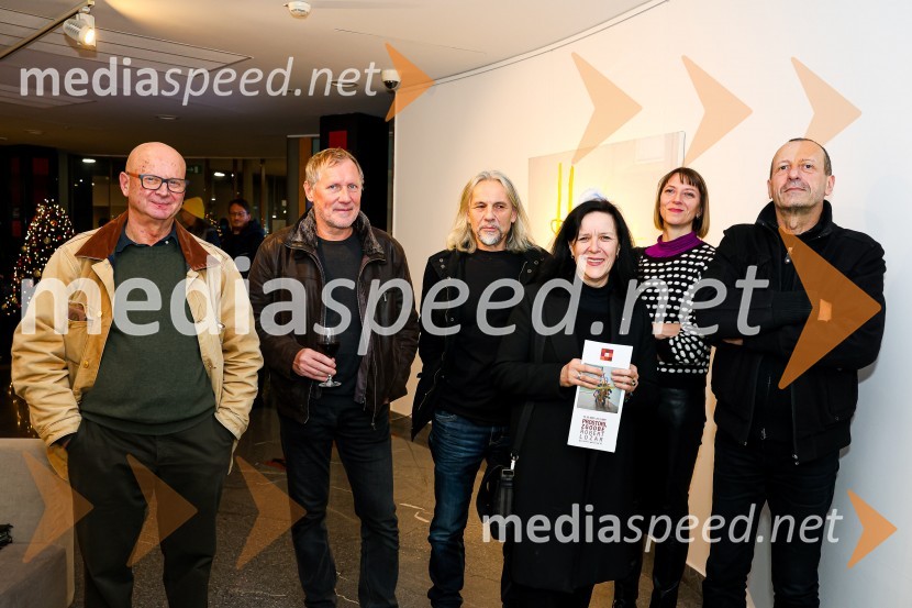  Janez Vlachy, fotograf in umetnik;  Aleksij Kobal, slikar in glasbenik;  Jurij  Kalan, umetnik;  Bojana Žohar;  ... ;  Goran  Bertok, fotografOdprtje razstave Roberta Lozarja v Generali galeriji