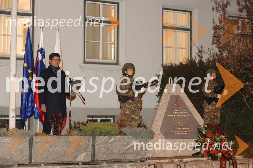  Matjaž Rakovec, župan Mestne občine Kranj;  ... ;  ... Spominska slovesnost ob dnevu samostojnosti in enotnosti, Mestna občina Kranj