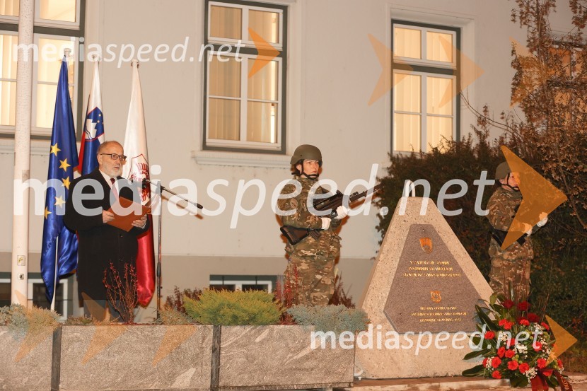   Vitomir Gros, nekdanji župan Kranja;  ... ;  ... Spominska slovesnost ob dnevu samostojnosti in enotnosti, Mestna občina Kranj