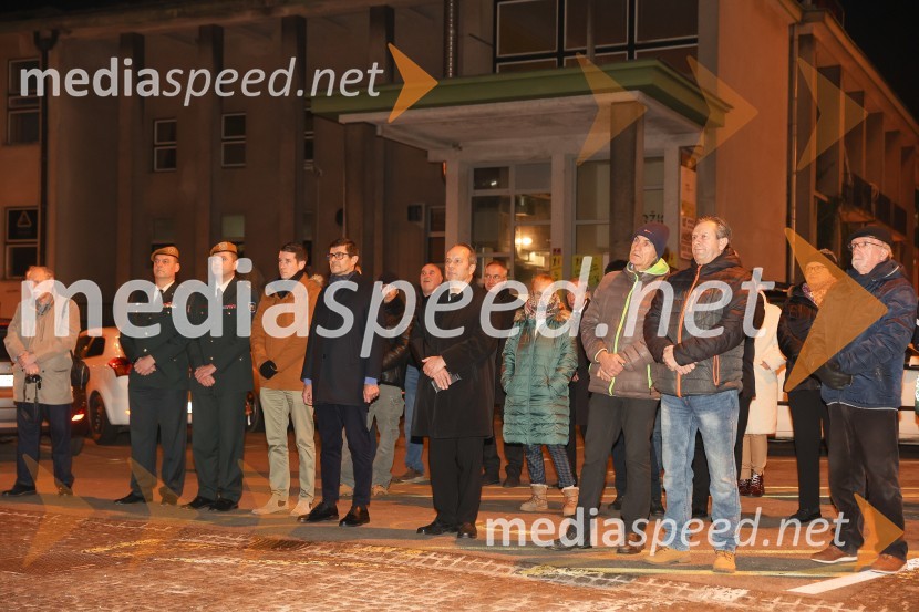  ... ;  ... ;  ... ;  Janez Černe, podžupan Mestne občine Kranj;  Matjaž Rakovec, župan Mestne občine Kranj;  ... ;  ... ;  ... ;  ... Spominska slovesnost ob dnevu samostojnosti in enotnosti, Mestna občina Kranj