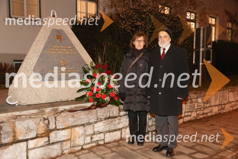  Romana Gros;   Vitomir Gros, nekdanji župan KranjaSpominska slovesnost ob dnevu samostojnosti in enotnosti, Mestna občina Kranj