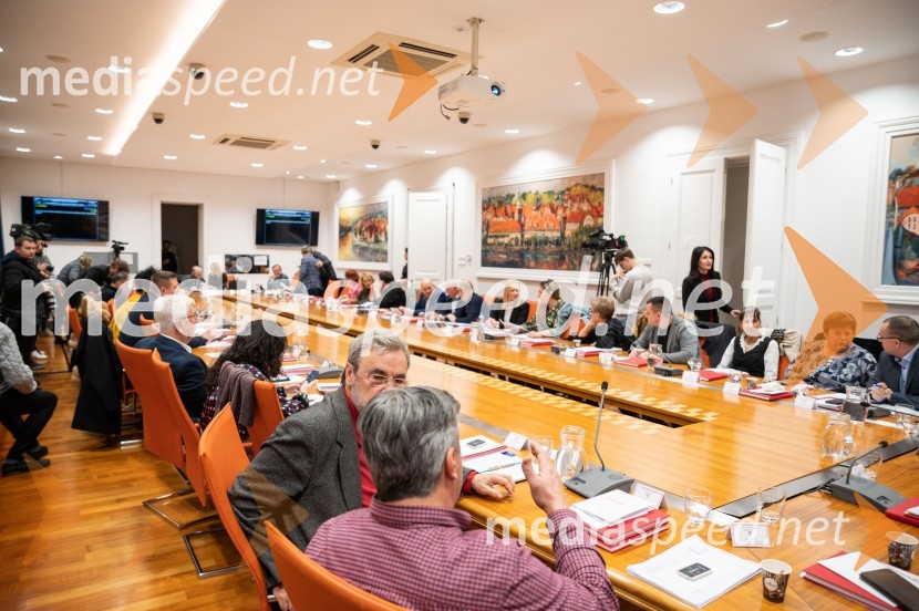 Prva konstitutivna in izredna seja Mestnega sveta Mestne občine Maribor