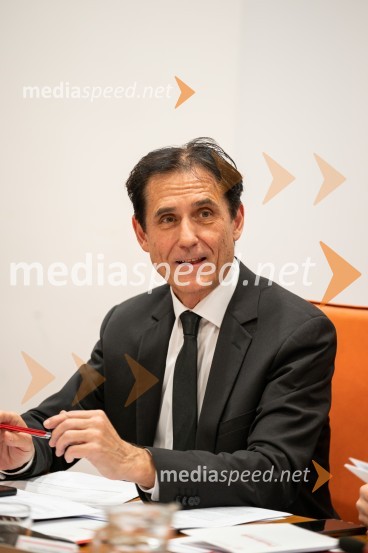  Stojan  Auer, mestni svetnik, LPR - Lista za pravičnost in razvojPrva konstitutivna in izredna seja Mestnega sveta Mestne občine Maribor