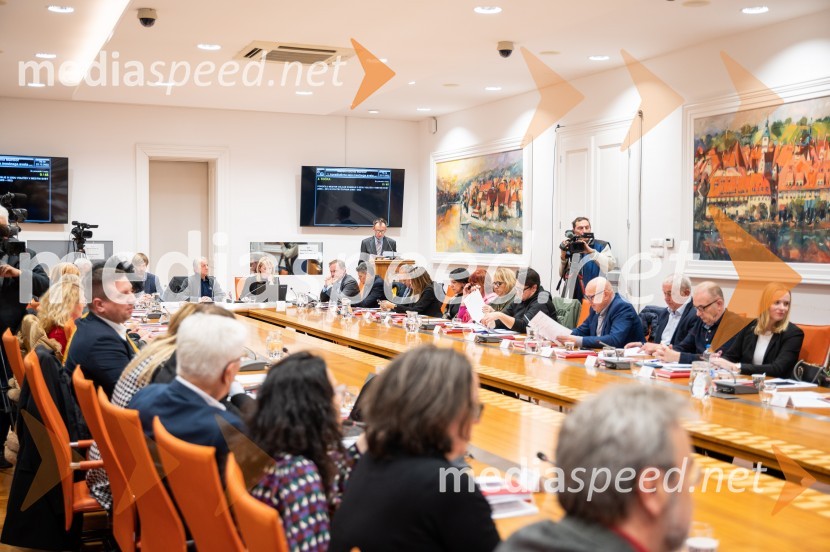 Prva konstitutivna in izredna seja Mestnega sveta Mestne občine Maribor