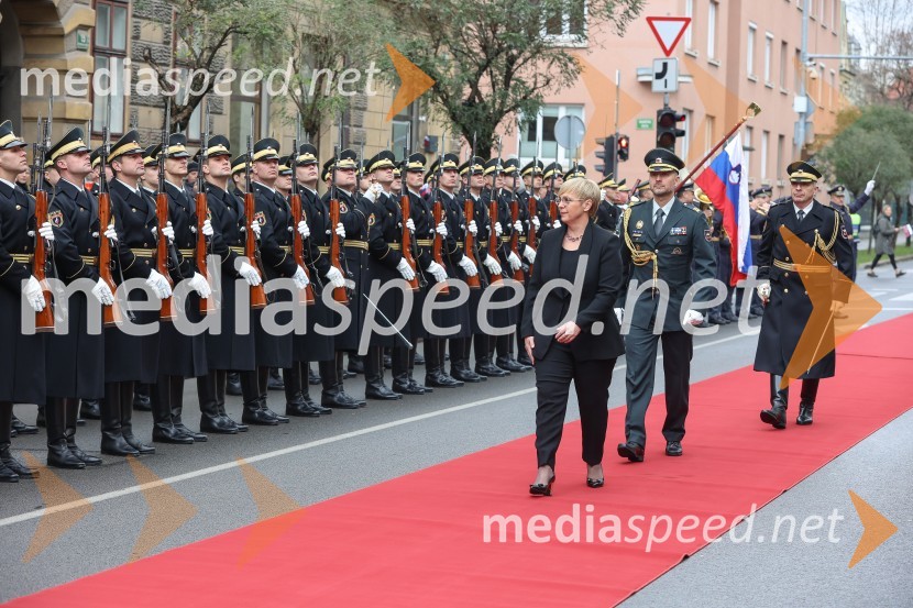dr. Nataša Pirc Musar, predsednica Republike SlovenijePrimopredaja poslov med Borutom Pahorjem in novo predsednico Natašo Pirc Musar