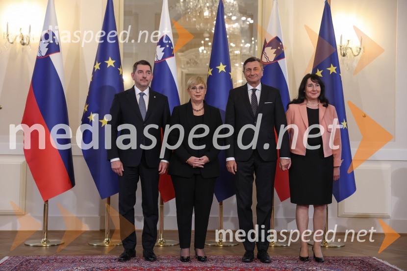 dr. Aleš Musar, lastnik Ruske dače; dr. Nataša Pirc Musar, predsednica Republike Slovenije;  Borut Pahor, nekdanji predsednik Republike Slovenije;  Tanja Pečar, odvetnicaPrimopredaja poslov med Borutom Pahorjem in novo predsednico Natašo Pirc Musar