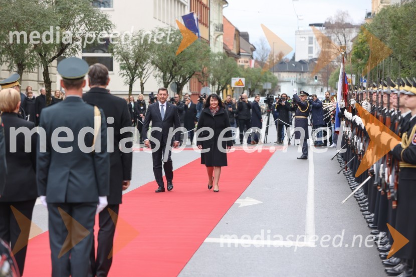 dr. Aleš Musar, lastnik Ruske dače;  Tanja Pečar, odvetnicaPrimopredaja poslov med Borutom Pahorjem in novo predsednico Natašo Pirc Musar