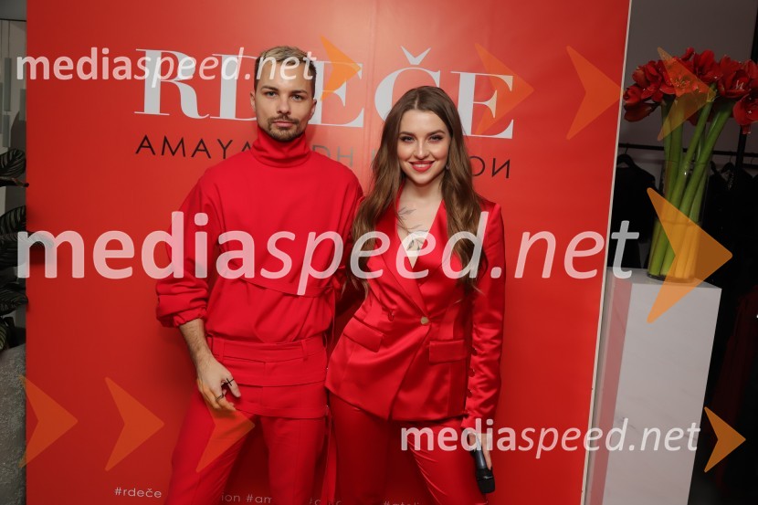  David Hojnik, modni oblikovalec DH fashion;  Maja Keuc, pevka, AmayaAmaya in DH fashion s predstavitvijo nove kolekcije Rdeče
