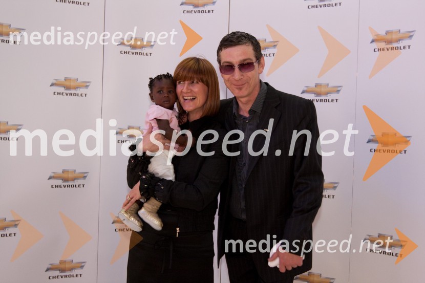  ... ;  Maja Štamol Droljc, modna oblikovalka;  Massimo Savić, pevecMassimo Savić, velikemu glasbeniku v slovo