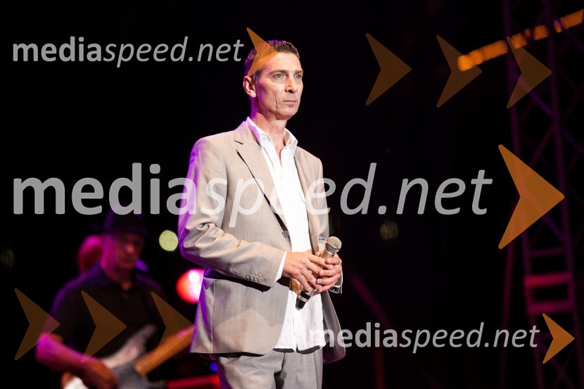  Massimo Savić, pevecMassimo Savić, velikemu glasbeniku v slovo