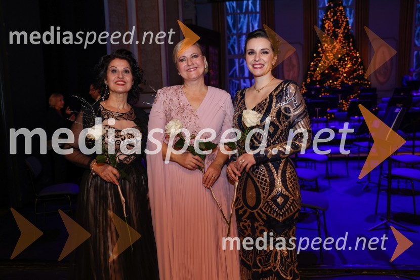  Irena  Petkova, operna pevka;  Andreja Zakonjšek Krt, sopranistka;  Valentina Čuden, operna pevkaBožično-novoletni koncert Opere SNG Maribor